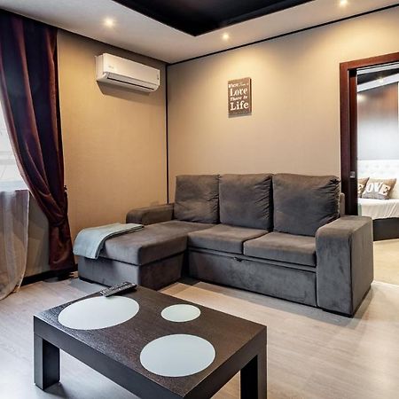 Charming 1 Bedroom Apartment In Portimao By Lovelystay Buitenkant foto